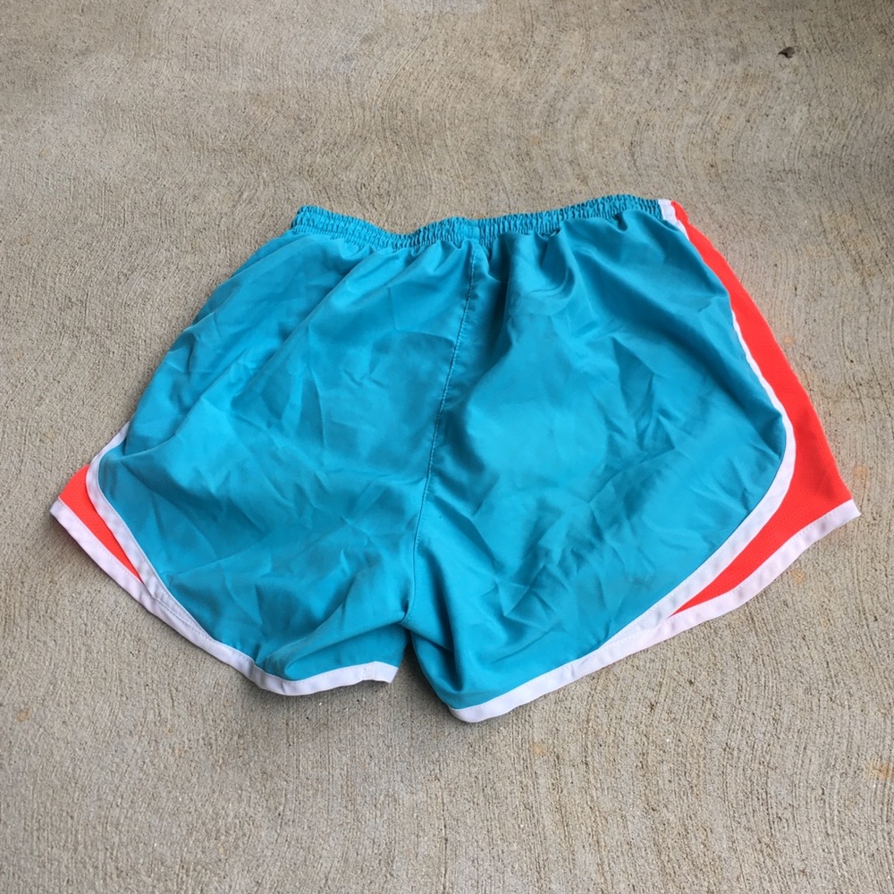 Nike running shorts - Picture 2 of 6